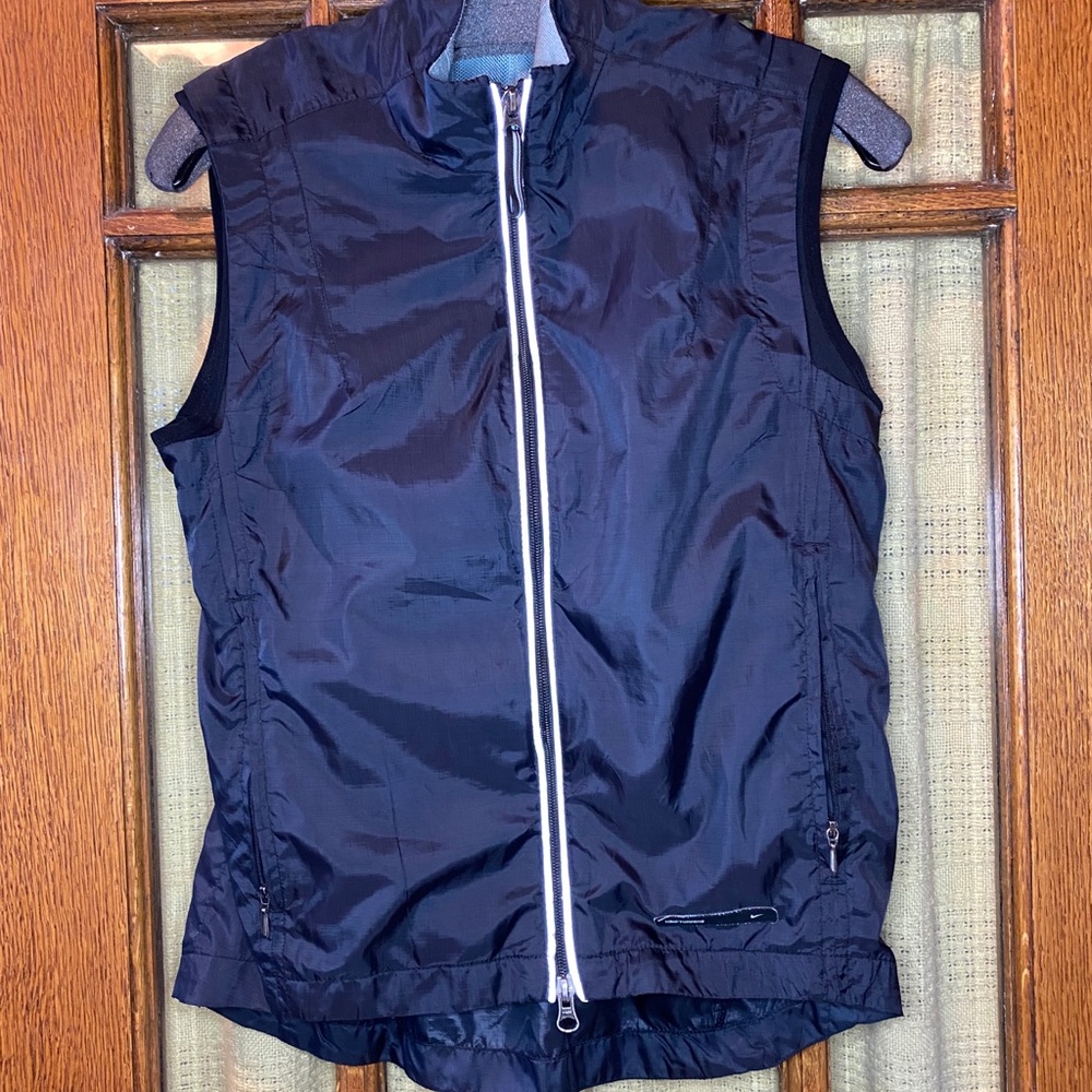 Nike running vest